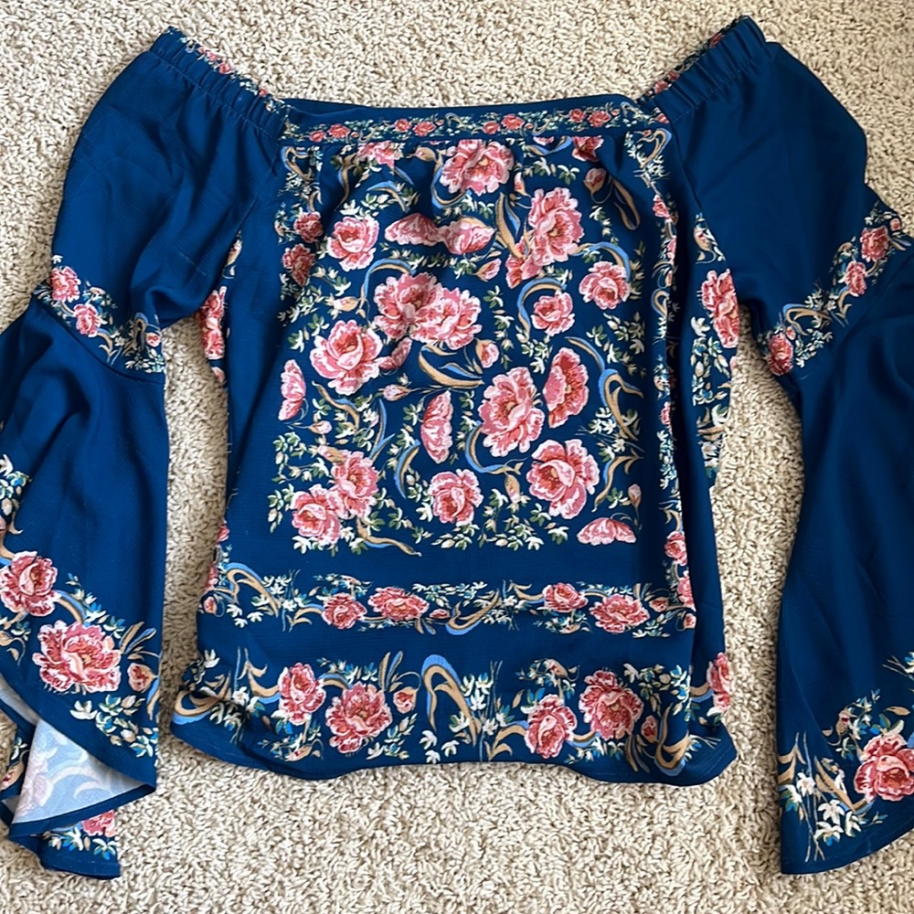 Women’s floral off the shoulder top